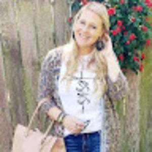 Meet your Posher, Nicole